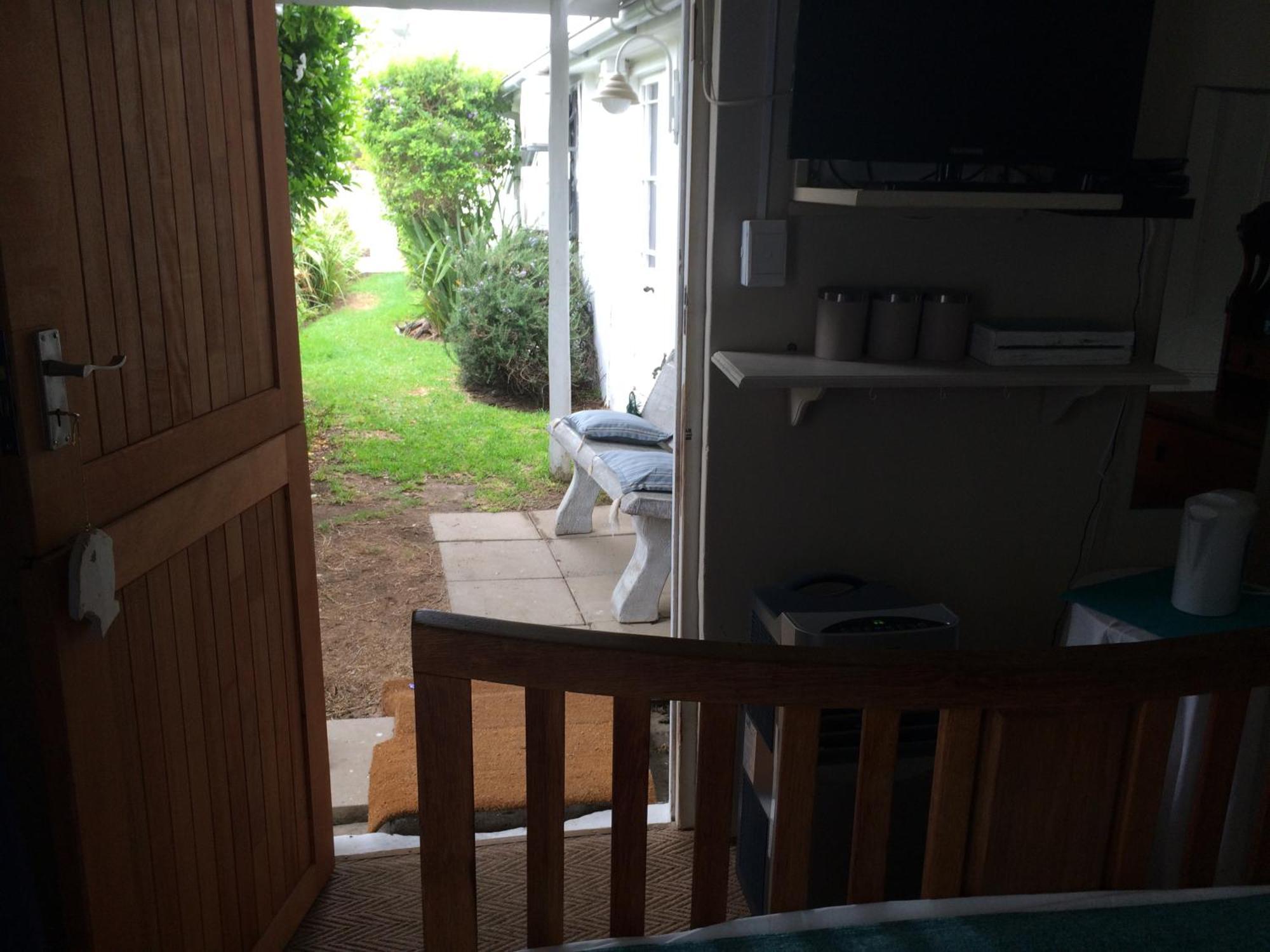 Breeze Inn Guesthouse Kidd's Beach Номер фото