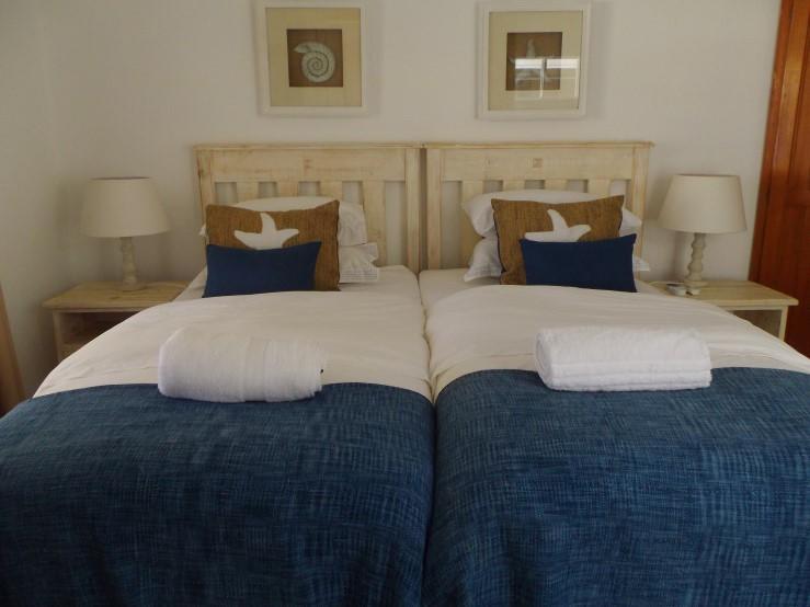 Breeze Inn Guesthouse Kidd's Beach Экстерьер фото