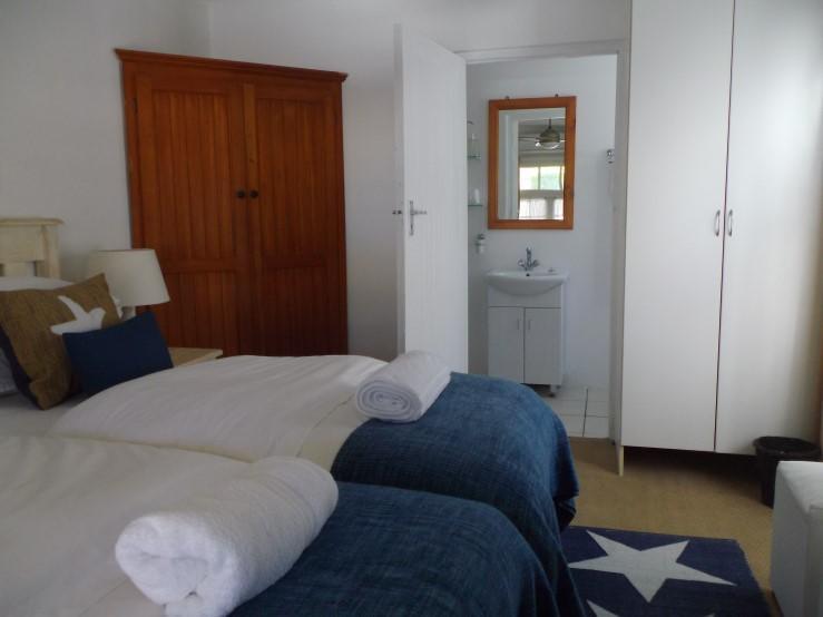 Breeze Inn Guesthouse Kidd's Beach Экстерьер фото